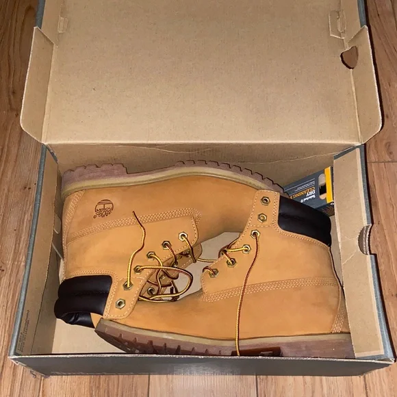 Shoes | Timberland Boots Like New With Box | Poshmark display picture 3
